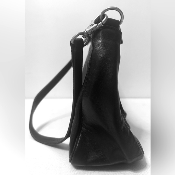 Black LEATHER shoulder purse - Picture 4 of 10